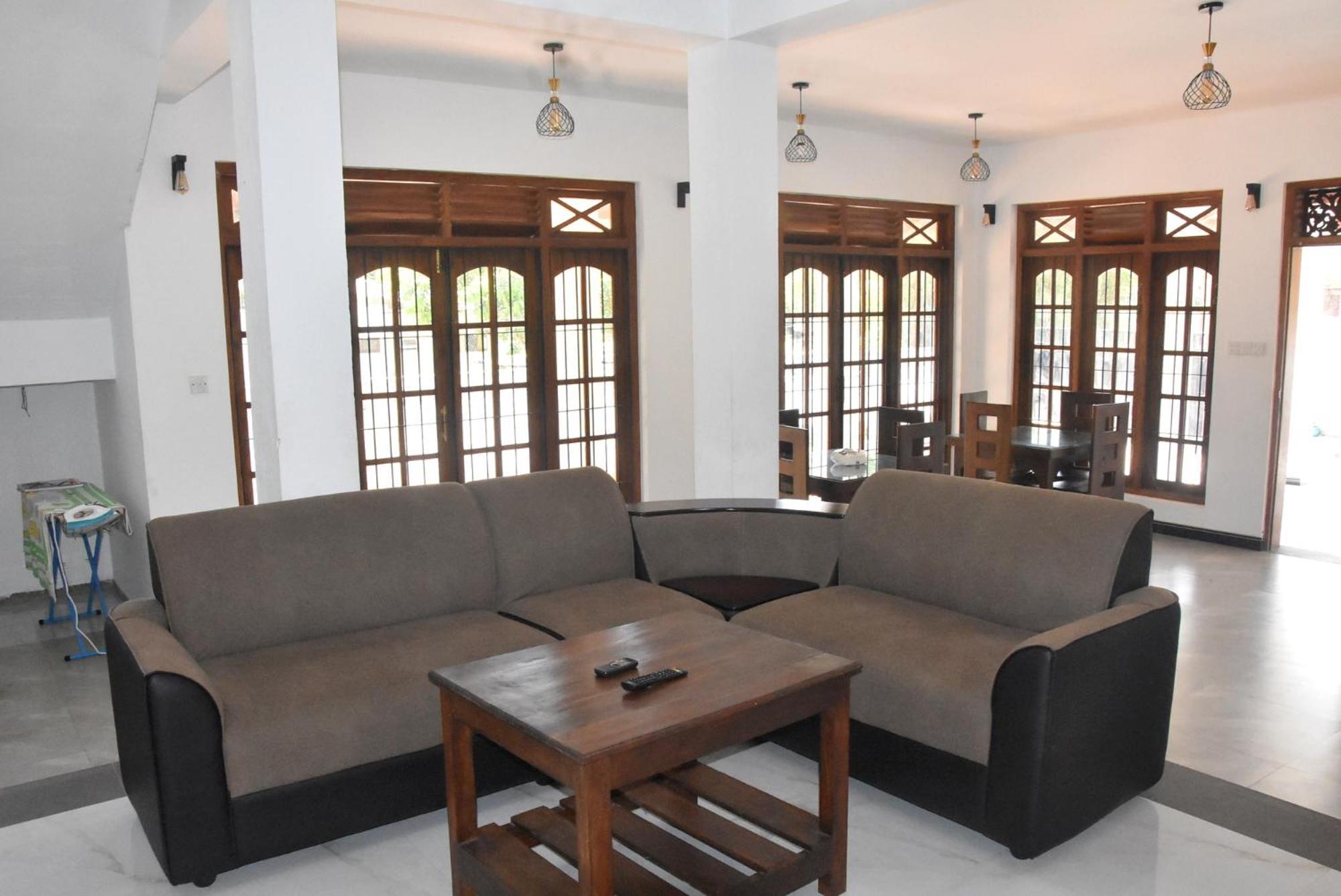 Silverline Guest House Anurâdhapura Extérieur photo