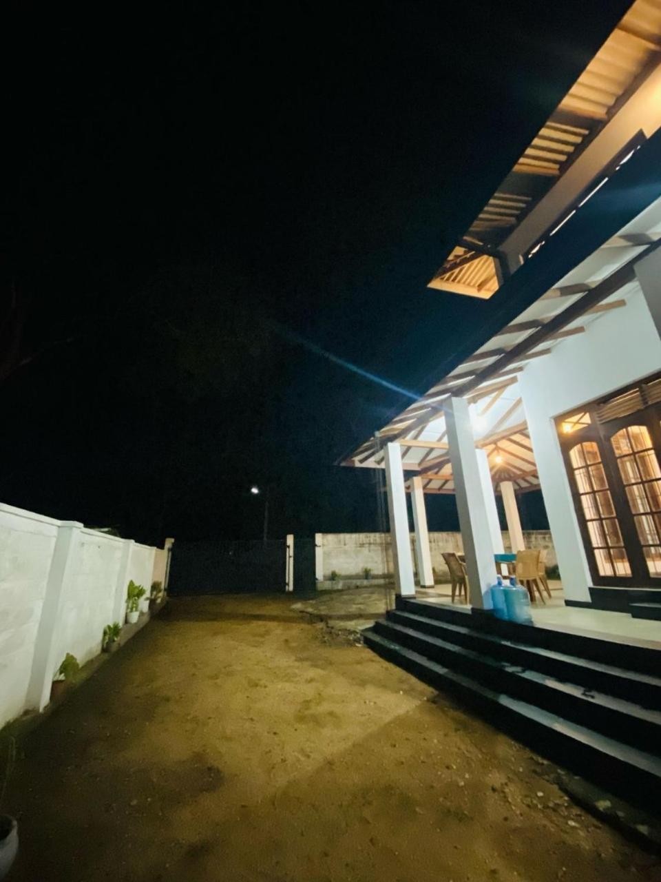 Silverline Guest House Anurâdhapura Extérieur photo